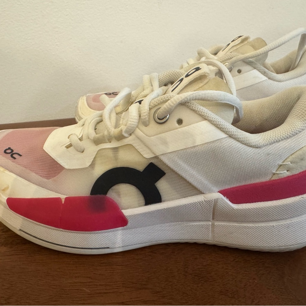 On Cloud Roger Pro 2 White and Pink Sneakers - Picture 4 of 5